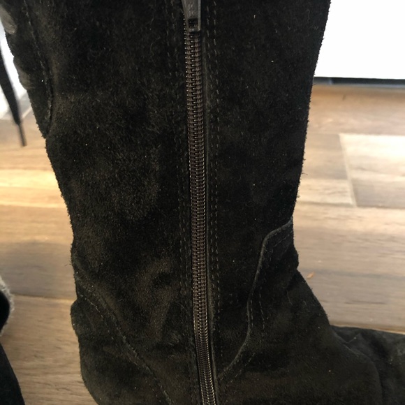 Nine West Black Suede knee high boots size 6. - Picture 6 of 7